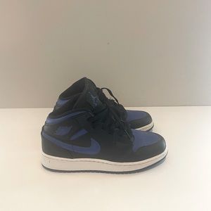 Boys Jordan 1 Mid Royal - 5Y